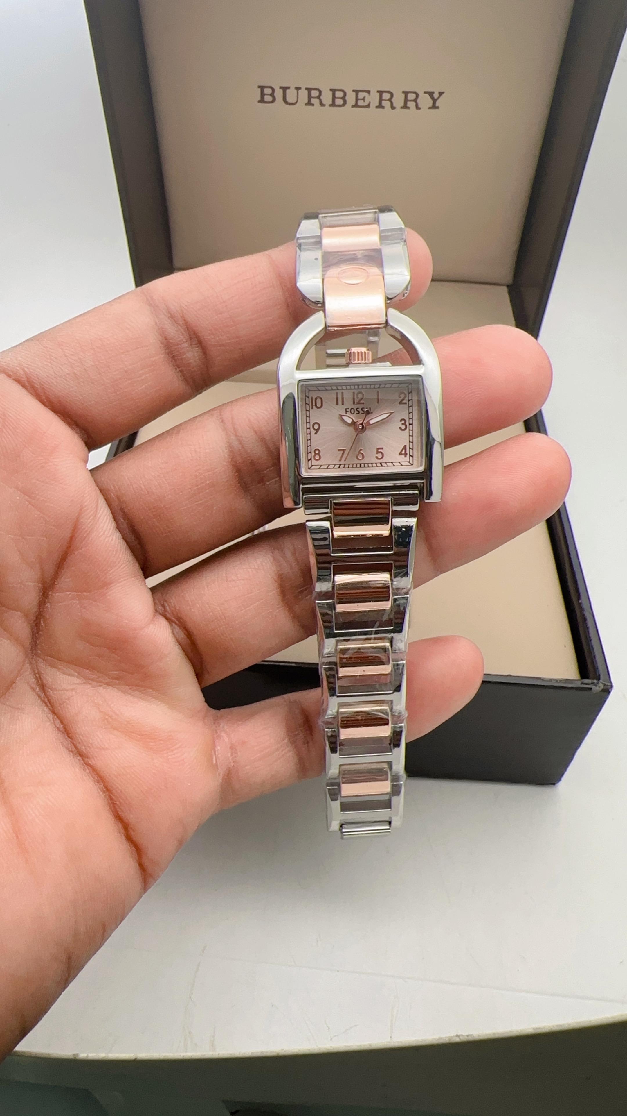 Fossil Ladies Watch D1 Classic Minimalist Quartz Women Watch India