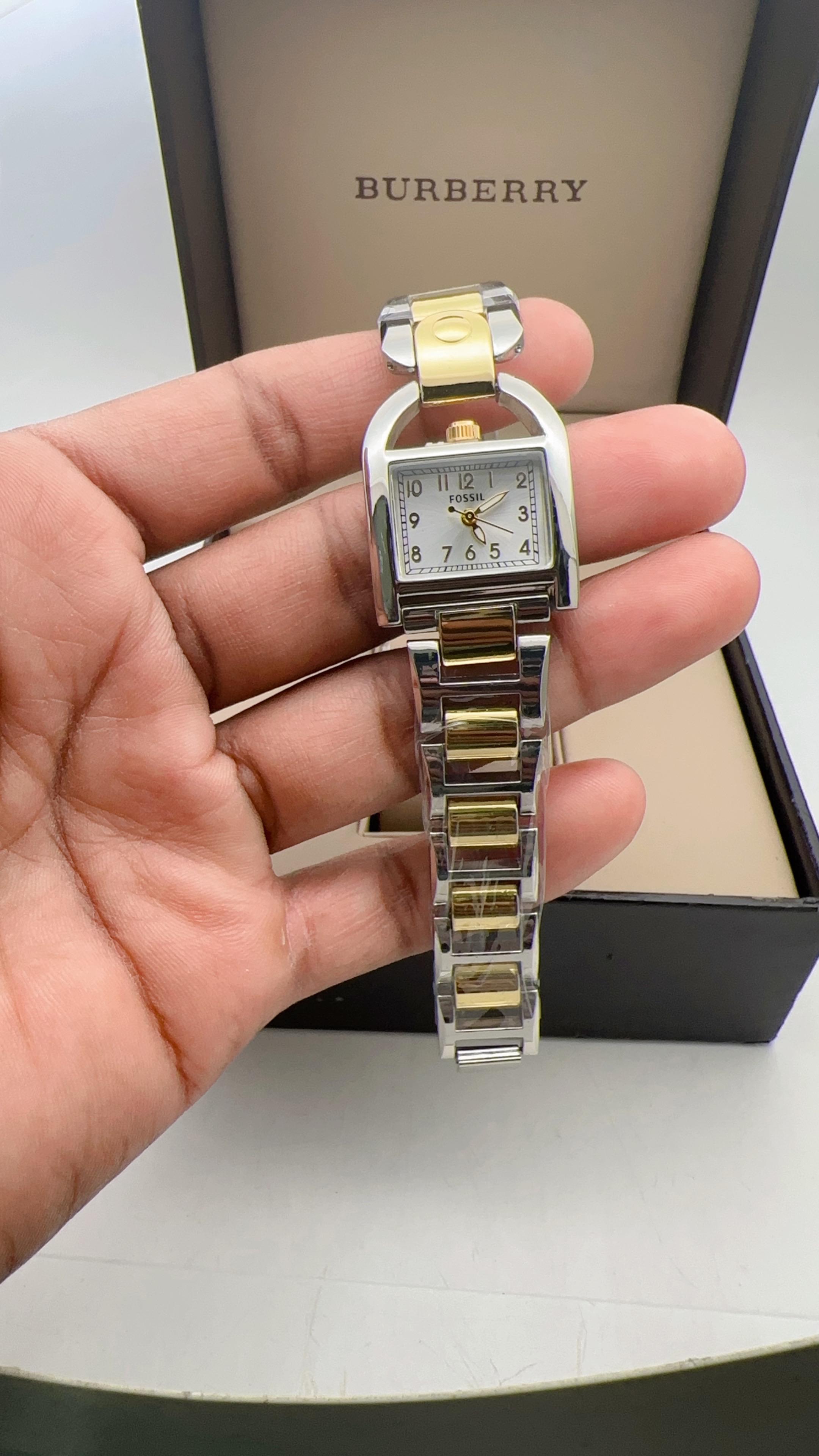 Fossil Ladies Watch D15 Statement Women Watch Branded India