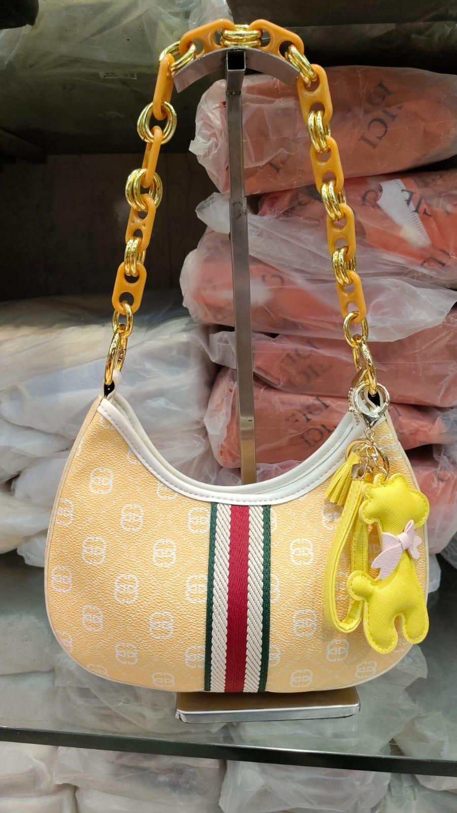Cute Elegant Shoulder Bag Yellow premium leather - PR Collection