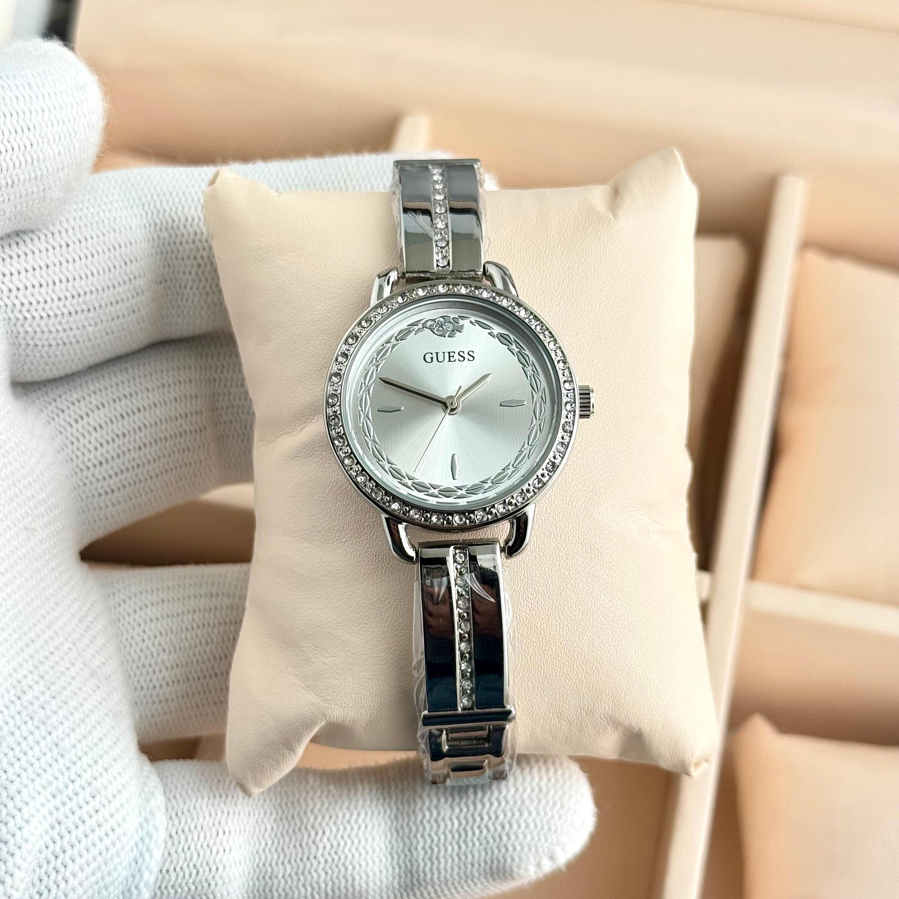 Guess Bellini Model Ladies Watch D4 premium close buckle lock - PR Collection
