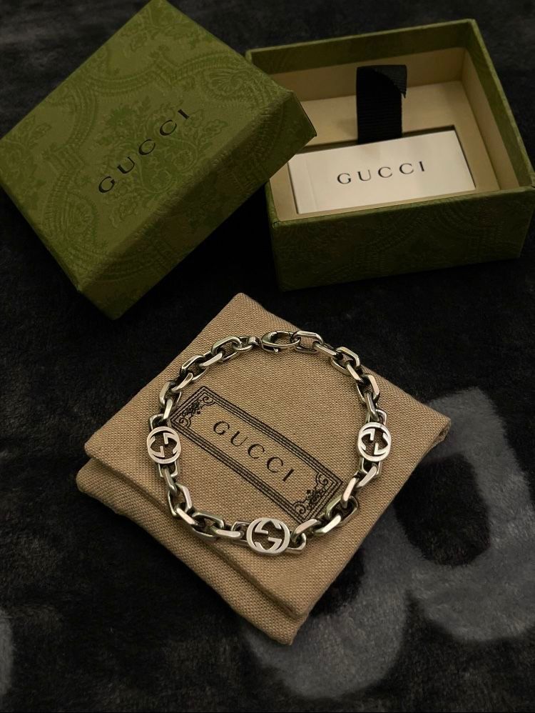 Gucci Signature Chain Unisex Bracelet Silver With Brand Box - PR Collection