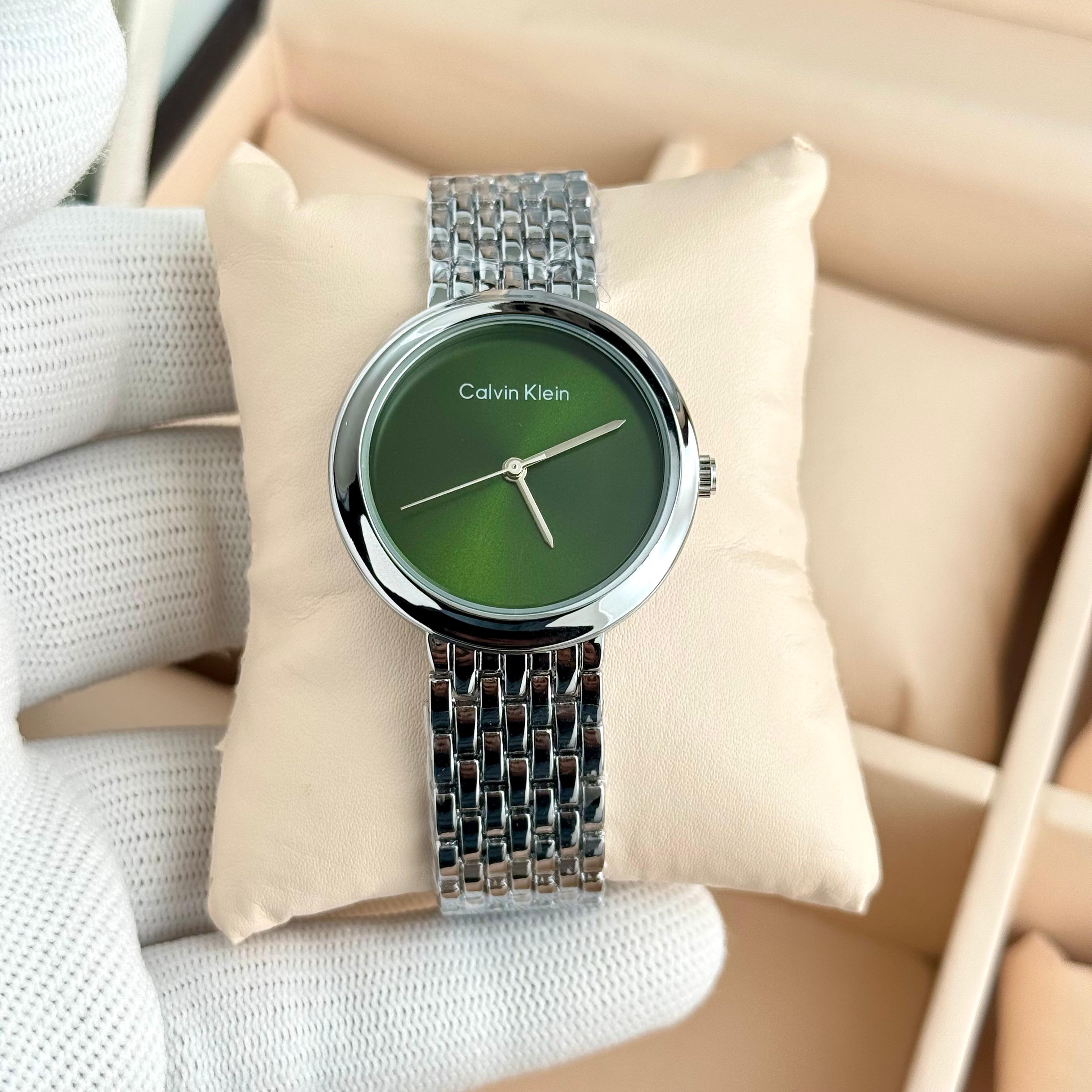 CK watch D17 buckle lock close up detail premium branded ladies watch India