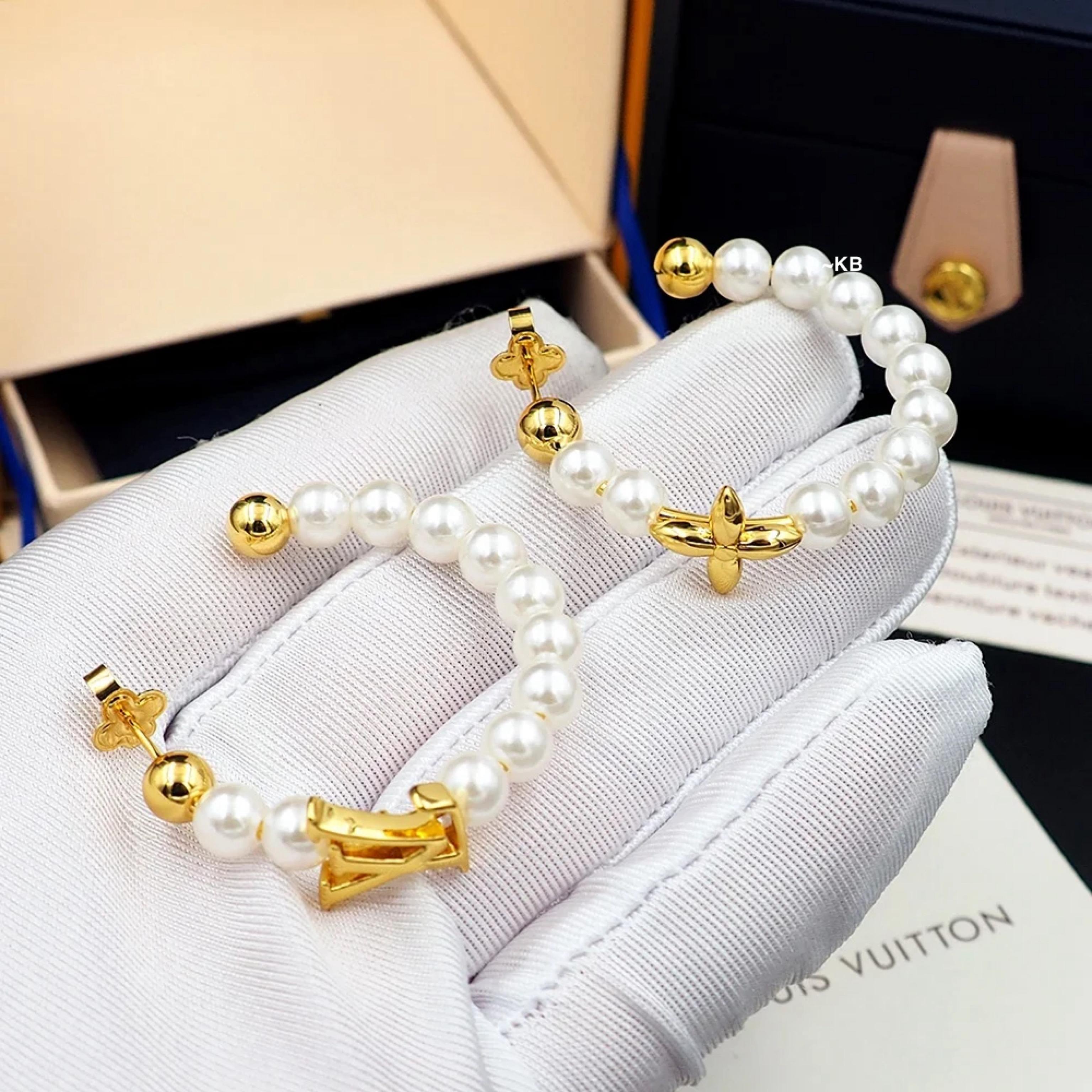 Louis Vuitton LV Pearl Earrings White Gold Finish Luxury Jewellery - PR Collection
