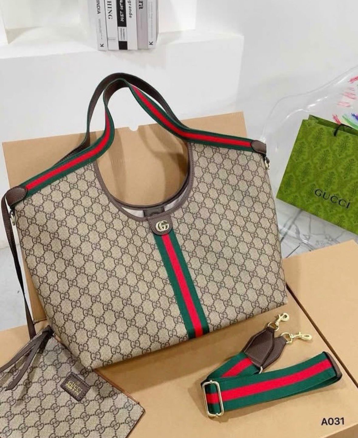 Luxury Giglio Large Tote Bag With Detachable Pouch
