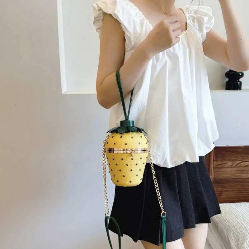 Women's strawberry lemon print shoulder bag yellow, premium quality