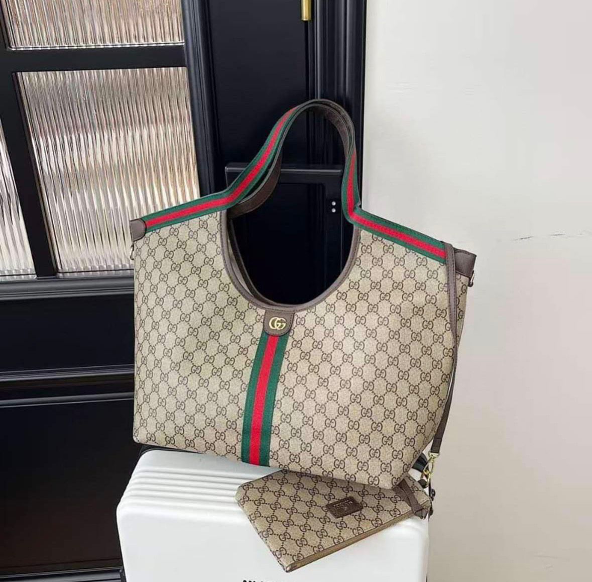 Luxury Giglio Large Tote Bag With Detachable Pouch