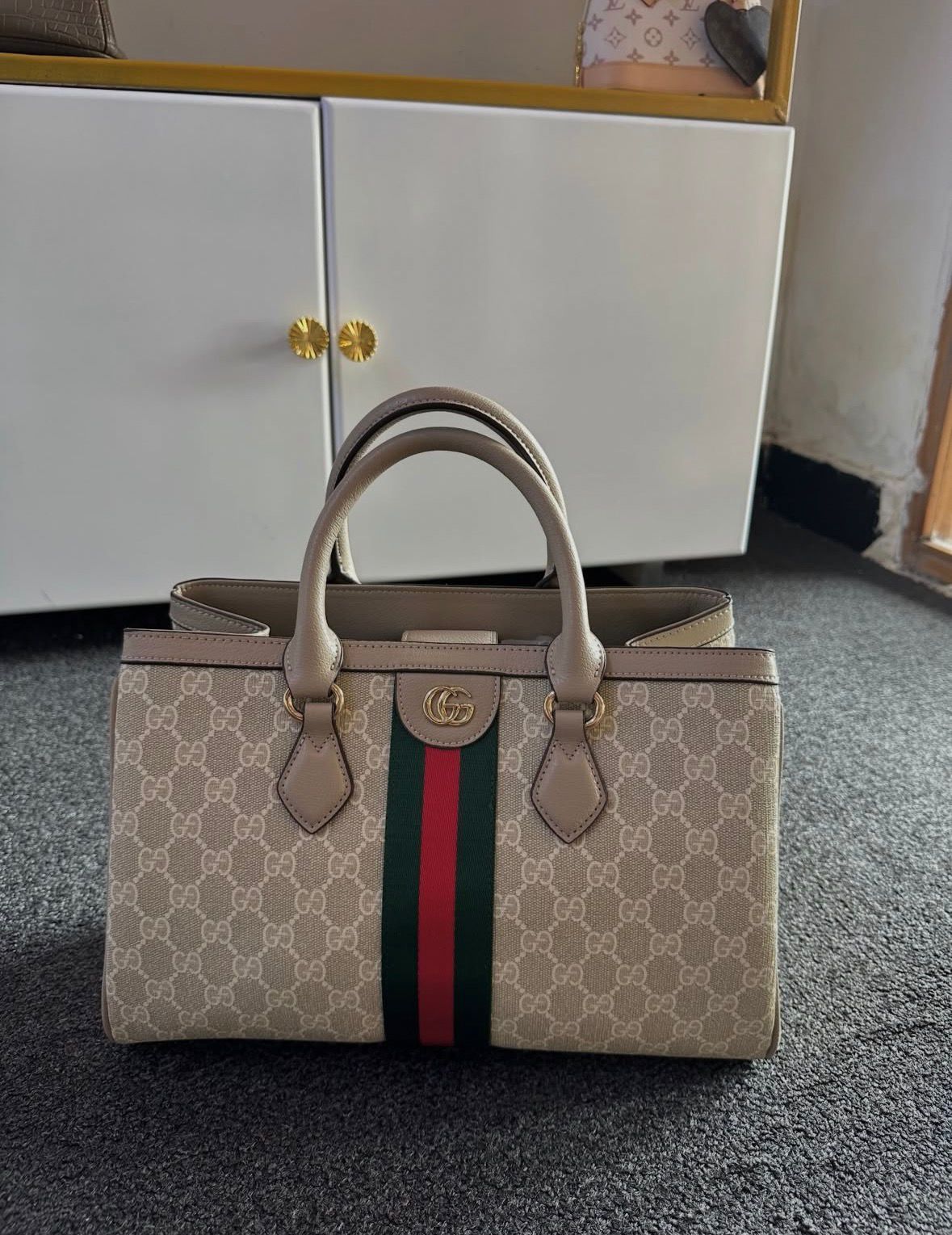 Gucci Ophidia GG Medium Tote Bag Gold Hardware Detail - PR Collection
