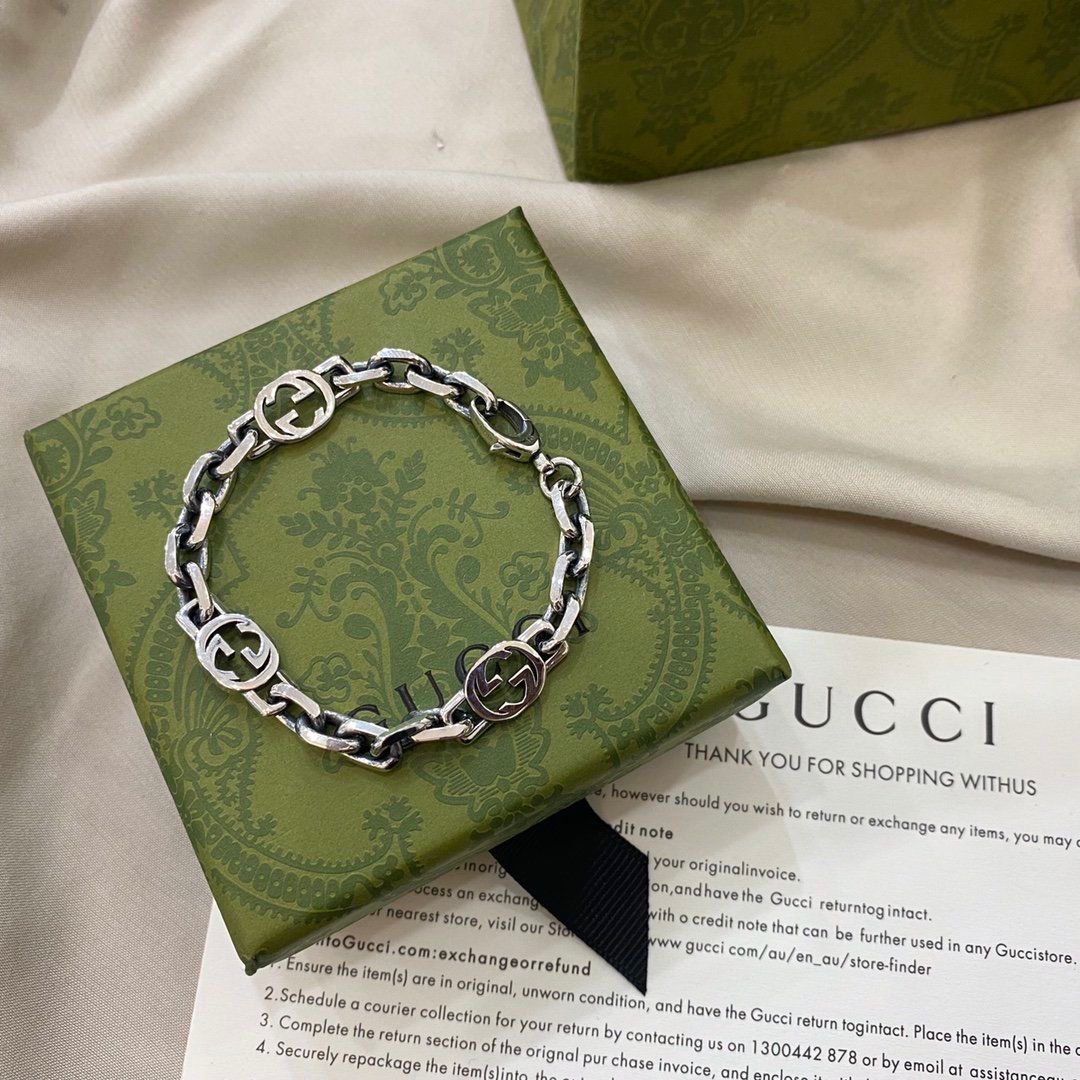 Gucci Signature Chain Unisex Bracelet Silver With Brand Box - PR Collection